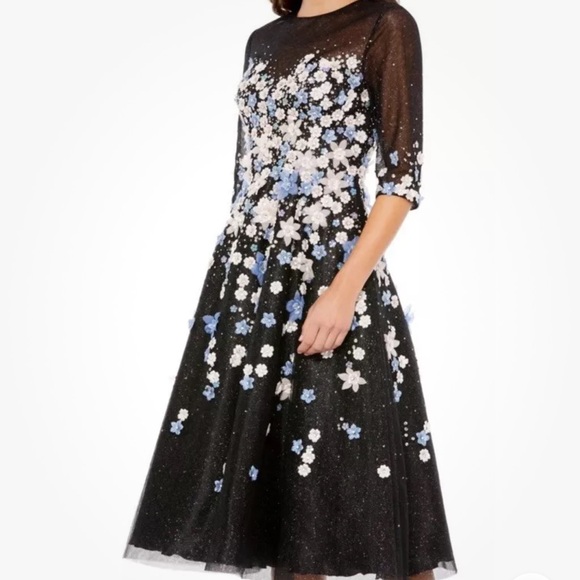 Mac Duggal Dresses & Skirts - Mac Duggal Floral Appliqué Midi Cocktail Dress Size 6 Mesh romantic Edgy Lined